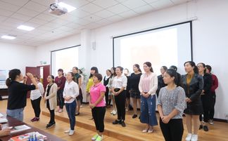 金秋相約國培班，滿載收獲歸鄉(xiāng)去——2017年國培計(jì)劃河南省鄉(xiāng)村新建公民辦幼兒園教師培訓(xùn)結(jié)業(yè)典禮暨藝術(shù)培訓(xùn)營利性民辦機(jī)構(gòu)發(fā)展探討